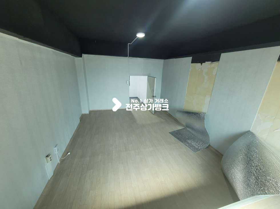 전북 전주덕진구 송천동2가 채광.굿 평수.굿 이보다 더한 매물없습니다!! 월세 매물번호 12792 사진 11