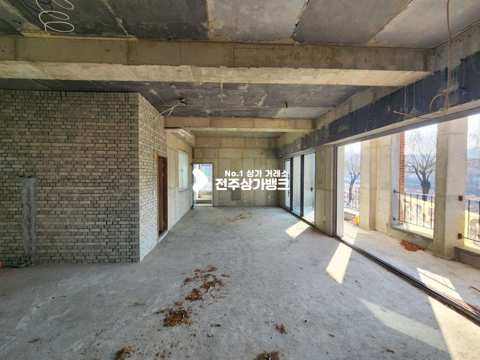 전북 전주완산구 다가동4가 ☆다가동 뷰가좋은 까페 자리 강력추천 ☆ 월세 매물번호 12209 사진 5