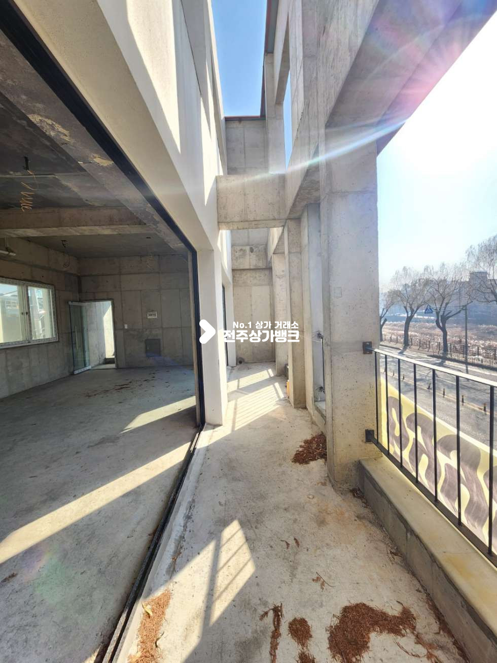 전북 전주완산구 다가동4가 ☆다가동 뷰가좋은 까페 자리 강력추천 ☆ 월세 매물번호 12209 사진 7