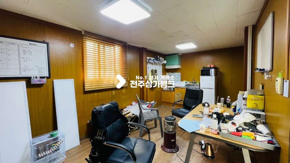 전북 전주완산구 삼천동1가 ✔삼천동✔층고높은✔50평대✔창고,공장✔추천매물✔사무실,화장실,넓은 단독주차장있음~~~ 월세 매물번호 12810 사진 9