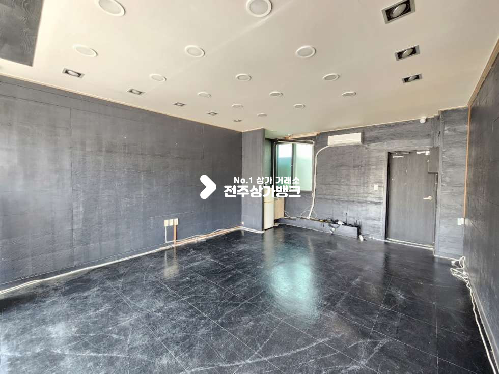 전북 전주완산구 중화산동2가 ★중화산동 유동인구 많은 상가 광고효과좋음★ 월세 매물번호 12830 사진 1