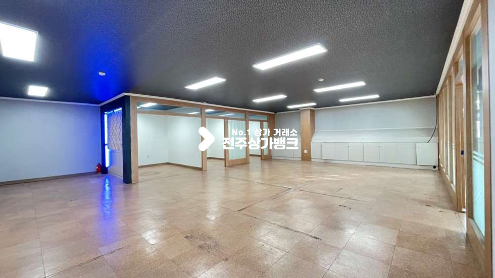 전북 전주완산구 중화산동2가 ★중화산동★큰대로변★ 사무실,학원,세미나실,보험회사★자유업종 추천!!!! 월세 매물번호 12053 사진 2