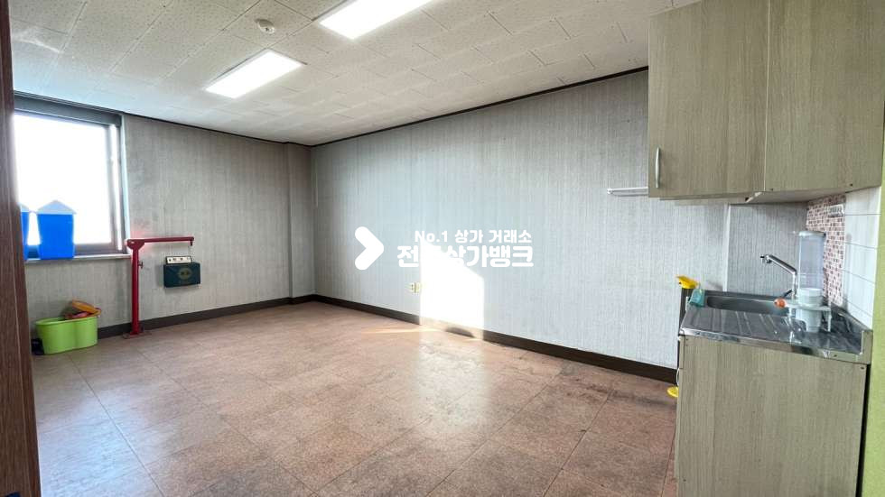 전북 전주완산구 중화산동2가 ★중화산동★큰대로변★ 사무실,학원,세미나실,보험회사★자유업종 추천!!!! 월세 매물번호 12053 사진 11