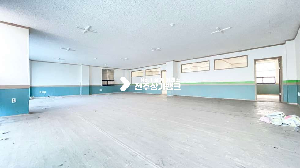 전북 전주완산구 중화산동2가 ✔백제대로변✔60평대✔2층✔사무실, 보험회사✔추천드려요 월세 매물번호 12845 사진 3