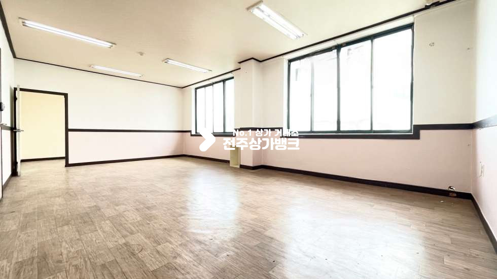 전북 전주완산구 서신동 ✧✧서신동 ✧✧대로변 ✧✧20평대 ✧✧4층 ✧✧저렴한상가 ✧✧추천매물~~~!!! 월세 매물번호 12856 사진 3