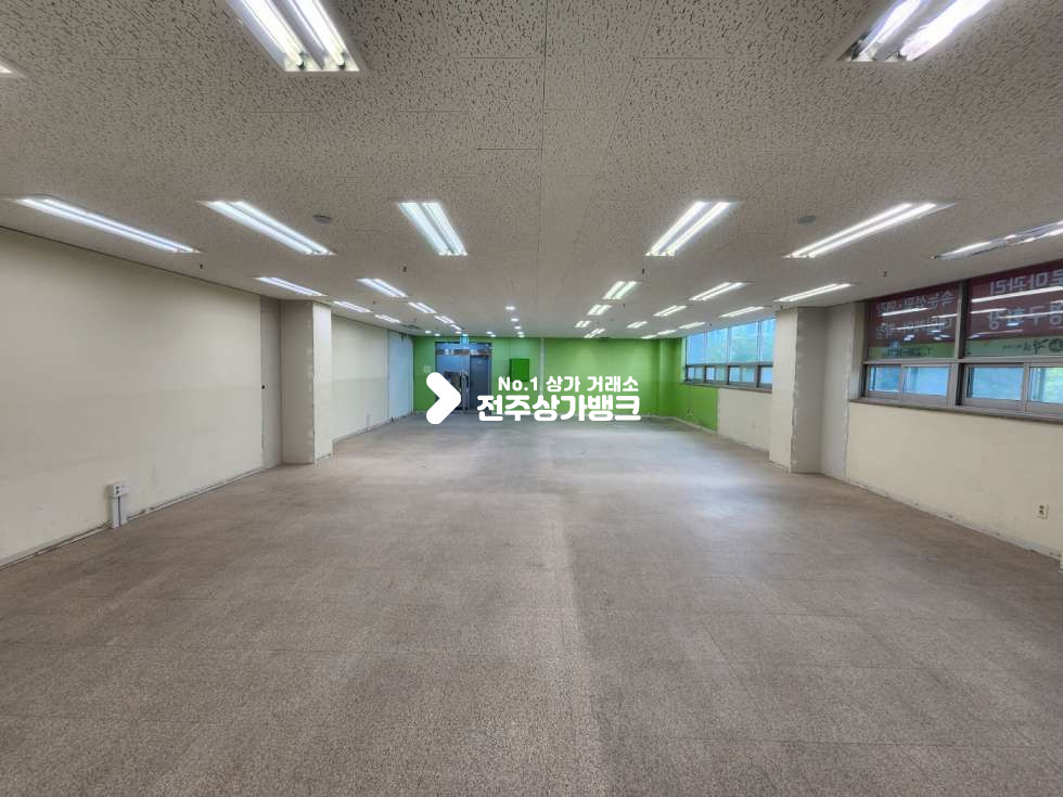 전북 전주완산구 효자동2가 효자동2가 유동인구가 많은 학원자리 전용 40평형대 즉시 입주 가능합니다 월세 매물번호 12858 사진 5