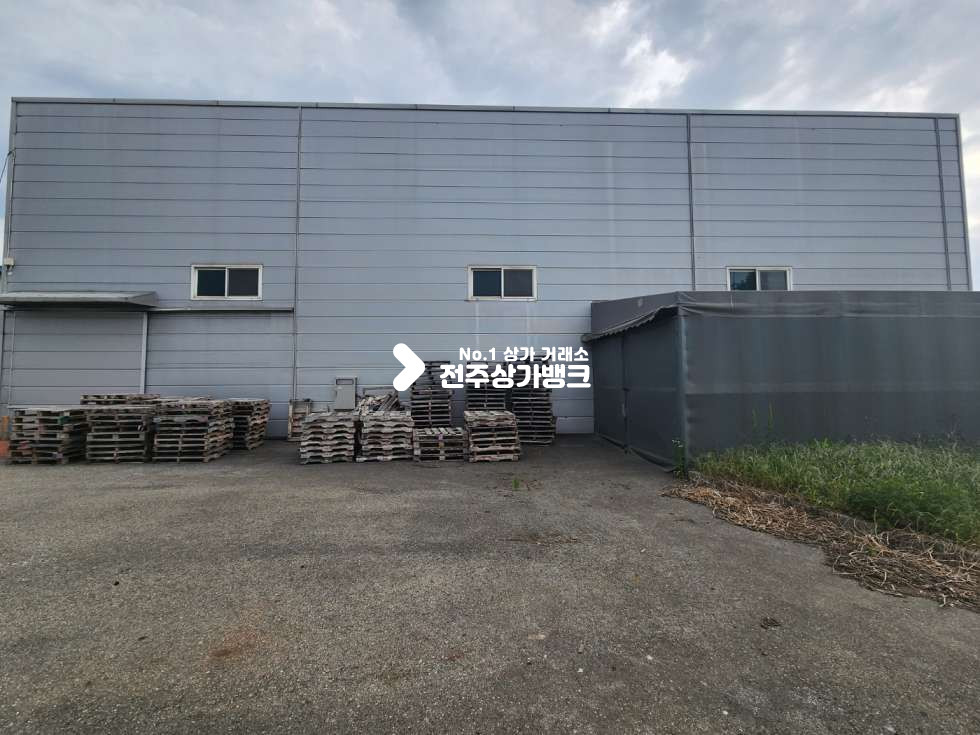 전북 전주덕진구 여의동 여의동 사거리 대로변의 넒은 창고 , 냉장창고 까지 즉시 입주 가능합니다. 월세 매물번호 12876 사진 4