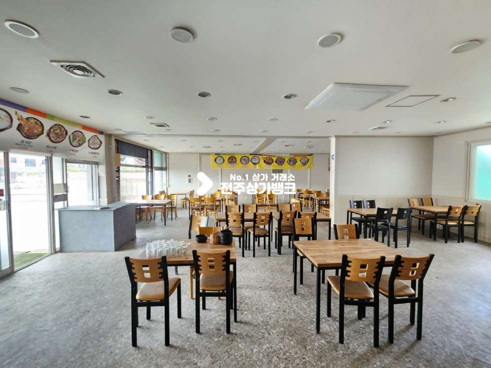 전북 전주완산구 삼천동2가 위치좋은✨무권리금상가✨양도양수✨50평대✨음식점추천✨즉시입주가능✨보증금조절해드려요!!~~ 월세 매물번호 12879 사진 5