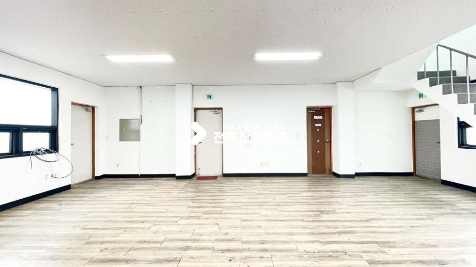 전북 전주완산구 효자동3가 문학초인근✧✧복층✧✧테라스2개있는상가✧✧사무실,보험회사✧✧적극추천~~~!!!! 월세 매물번호 12667 사진 5