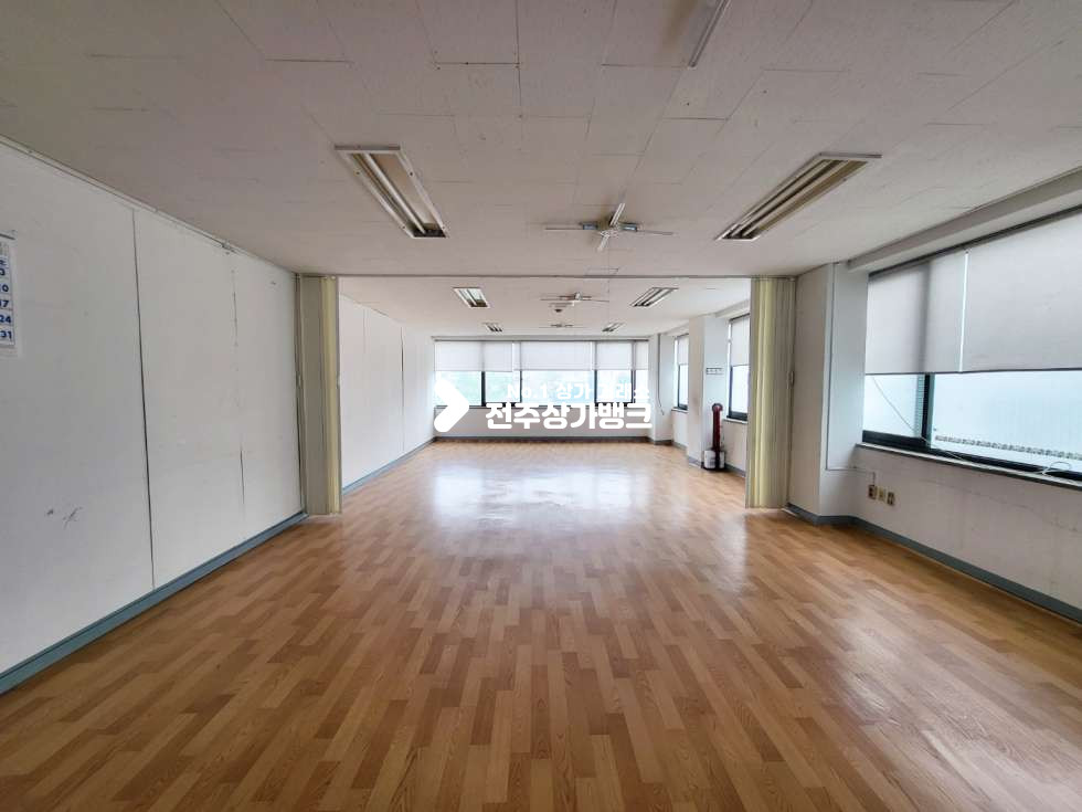 전북 전주완산구 서노송동 ★전주시청인근 오피스밀집지역 가성비좋은 사무실매물로 모십니다!!★ 월세 매물번호 12928 사진 1