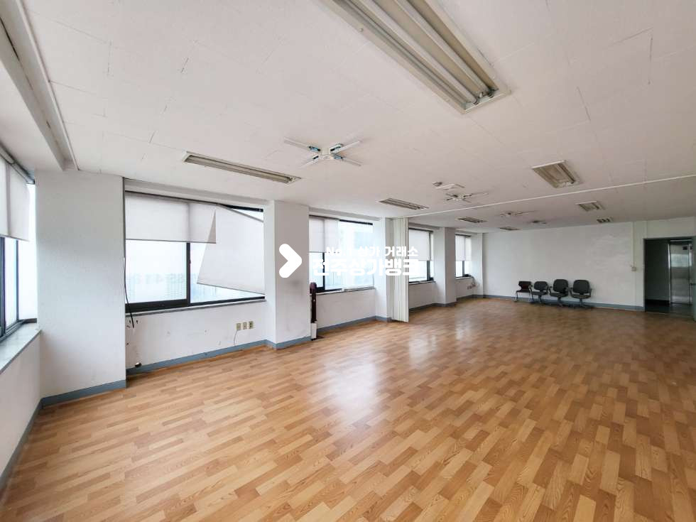 전북 전주완산구 서노송동 ★전주시청인근 오피스밀집지역 가성비좋은 사무실매물로 모십니다!!★ 월세 매물번호 12928 사진 5