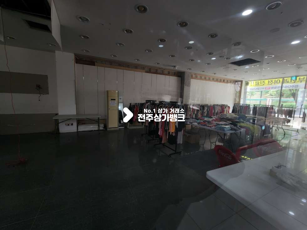 전북 전주완산구 효자동2가 효자동2가 롯데마트 부근 전용 35평 1층 상가 즉시입주 가능합니다. 월세 매물번호 12949 사진 3