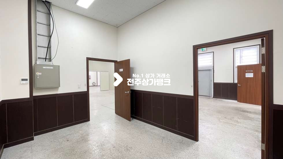 전북 전주완산구 용복동 ✔용복동✔공장,창고.연구실✔저렴한✔1층~2층✔통임대✔현장방문하여 실매물을 확인 적극 추천드립니다^^ 월세 매물번호 12955 사진 37