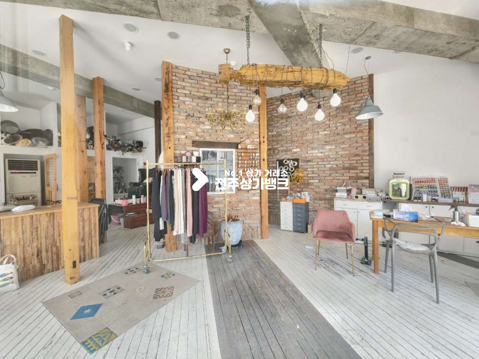전북 전주완산구 서신동 ★서신동 먹자골목 대로변 코너자리 추천★ 월세 매물번호 12565 사진 1