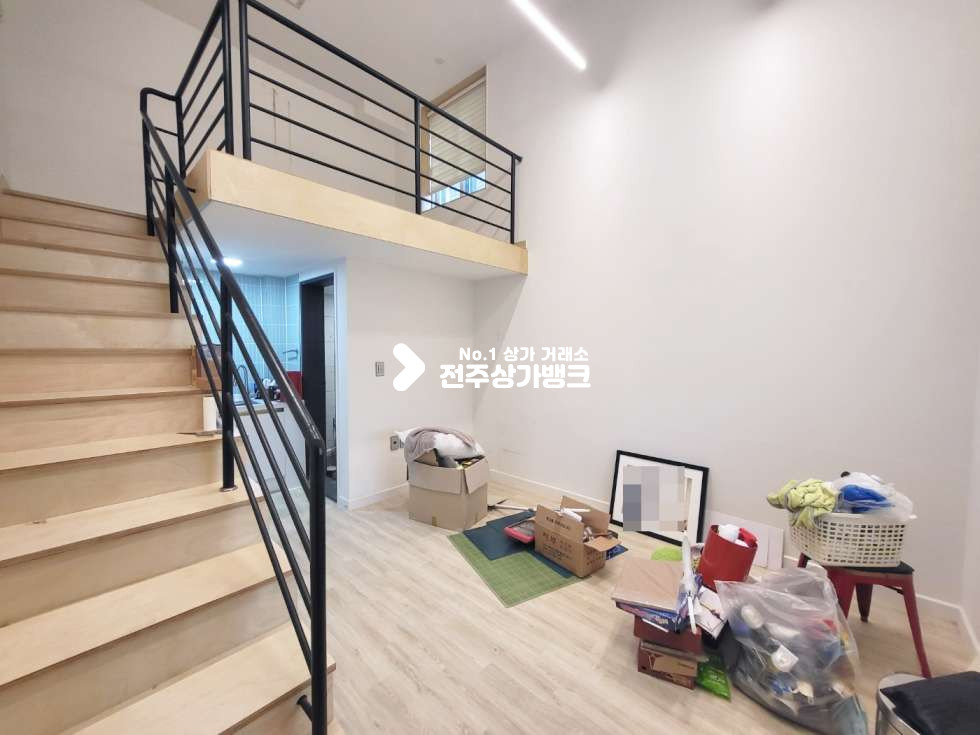 전북 전주덕진구 진북동 ★깔끔하고 깨끗한 복층 사무실로 모십니다!!★ 월세 매물번호 12771 사진 1