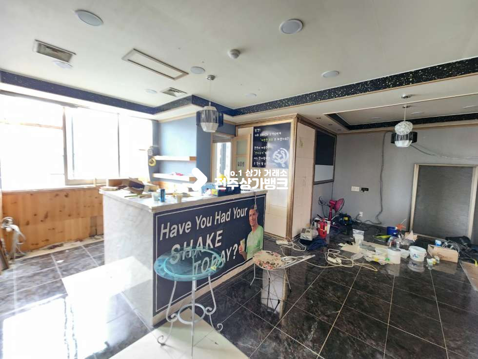 전북 전주완산구 서신동 JY 서신동 유동인구 많은 3층 상가 시설 깔끔 즉시입주가능 월세 매물번호 12999 사진 2