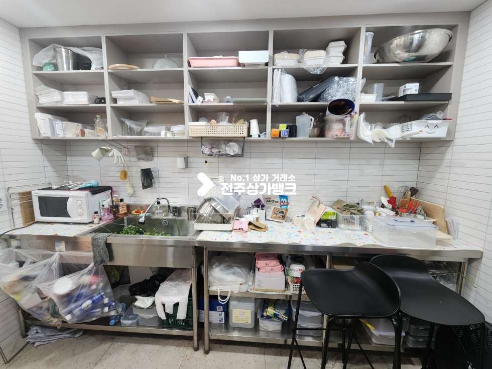 전북 전주완산구 서신동 JY 인테리어,분위기 아주좋으며 매출잘나오는 ! 까페 상가 바깥 테라스완비 권리금협의가 능! 월세 매물번호 13016 사진 18
