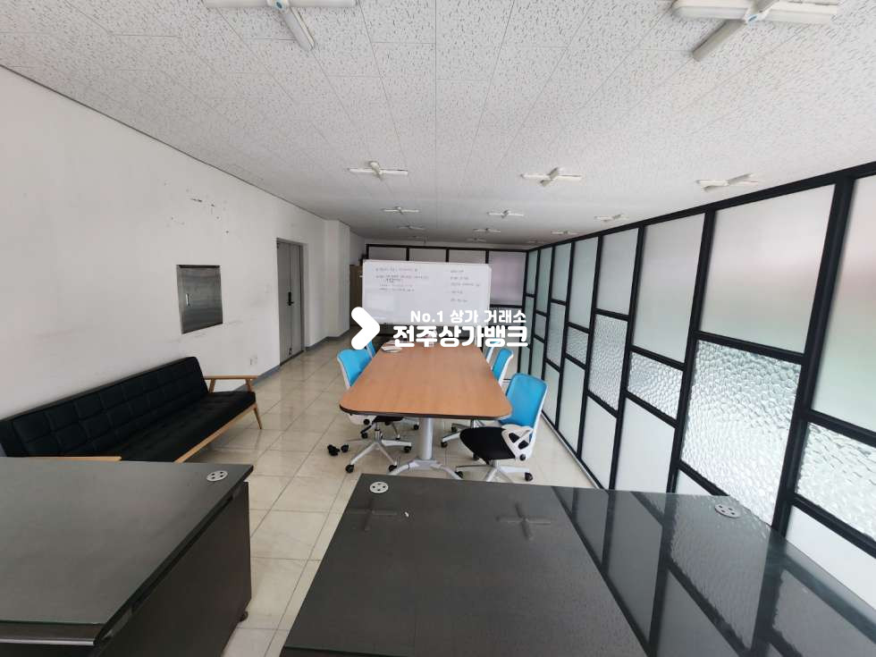 전북 전주완산구 중화산동2가 JY 중화산동2가 병원부근의 저렴한 가격대의 35평형 사무실 즉시입주 가능합니다. 월세 매물번호 13055 사진 2