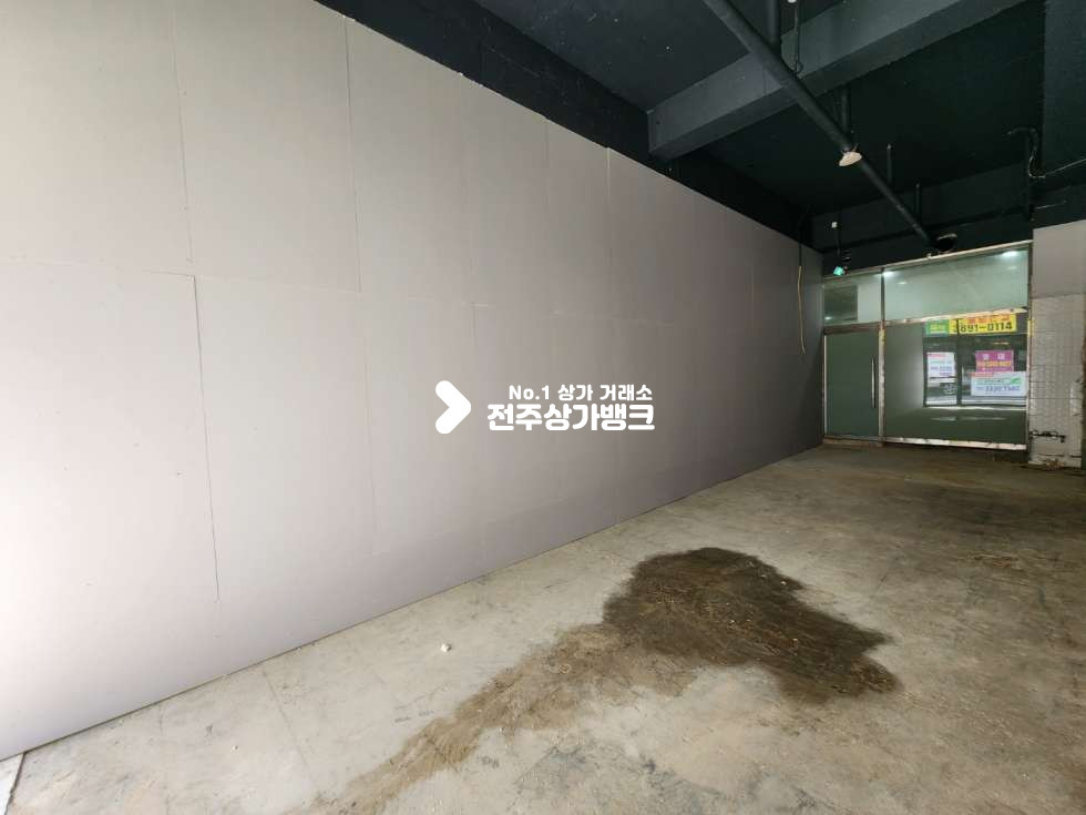 전북 전주덕진구 만성동 만성동 메인거리 맥주집으로 강력추천자리 유동인구 많은곳 즉시입주 가능합니다. 월세 매물번호 13052 사진 4