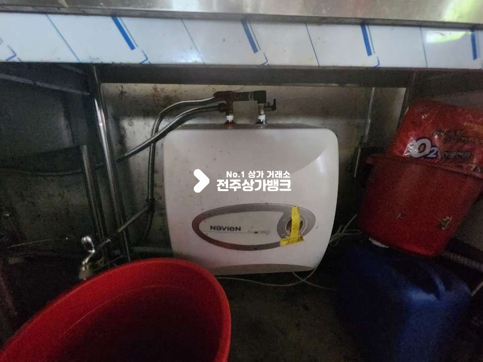 전북 전주완산구 중앙동1가 JY 웨리단길 홍콩주점 양수양도 개방된주방 인테리어 잘되어있습니다 협의입주가능 월세 매물번호 13070 사진 10