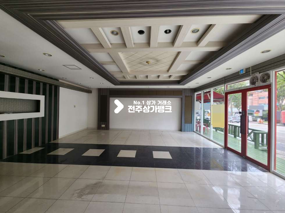 전북 전주완산구 삼천동1가 1층 50평형대 넒은 1층 상가 임대 내부 룸시설 완비된곳 즉시입주 가능합니다. 월세 매물번호 13069 사진 5