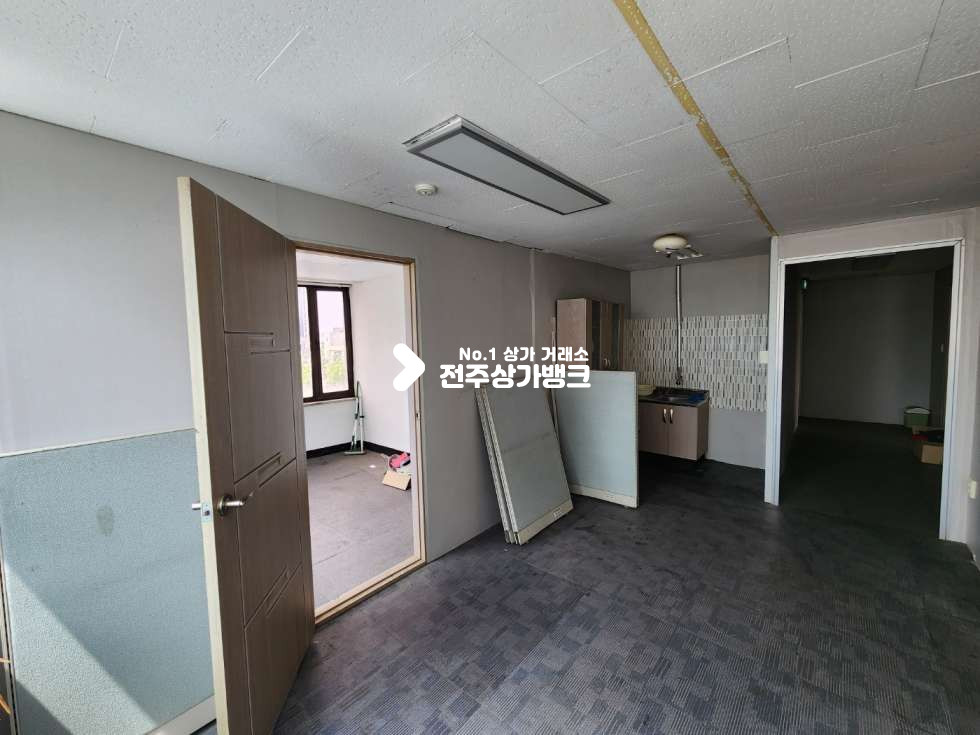 전북 전주덕진구 금암동 JY 금암동 대형평수 저렴한 임대 가격 천장,룸시설 완벽 즉시입주가능 월세 매물번호 13073 사진 11