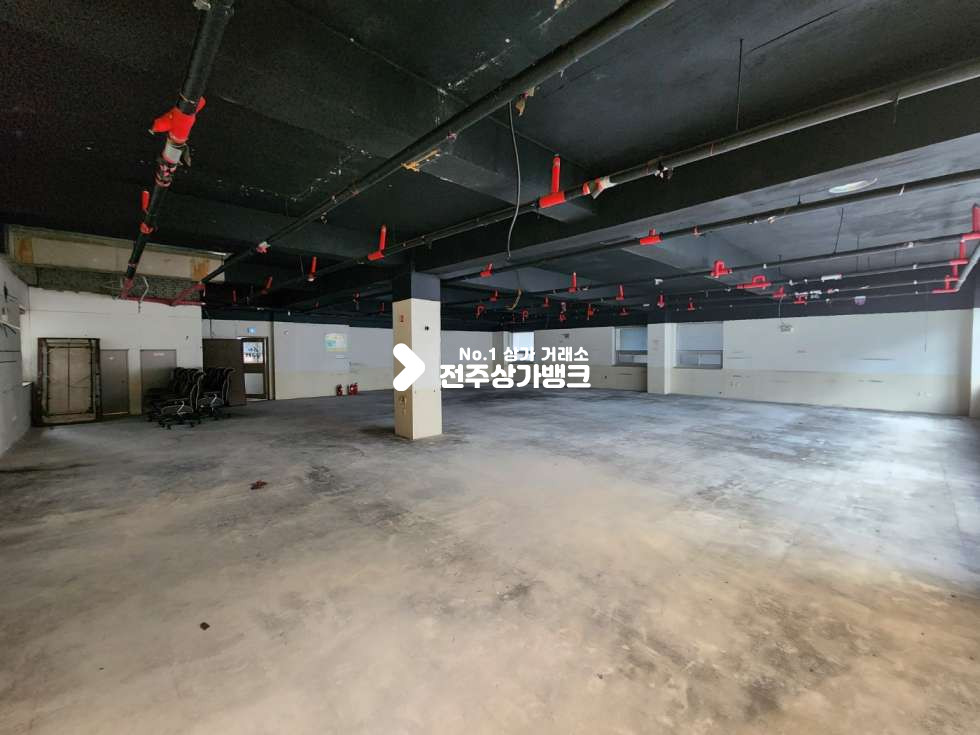 전북 전주완산구 효자동3가 JY 신시가지 전용 약 70평 내부 철거 완료 렌탈프리 2개월 가능 월세 매물번호 13075 사진 6
