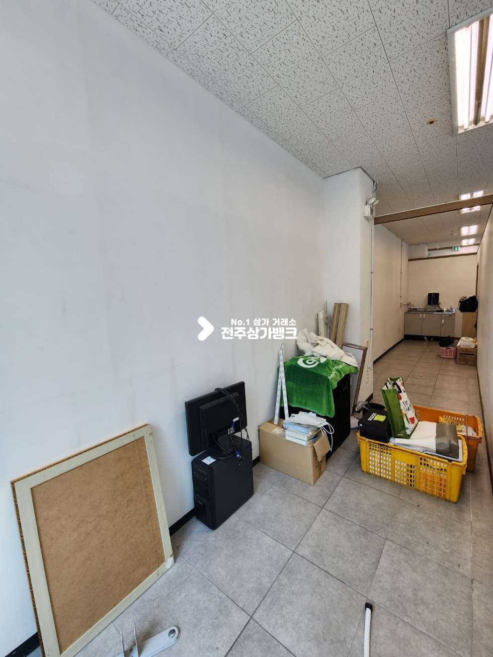 전북 전주완산구 효자동2가 JY 효자동 신시가지 전용 45평형대 천장,바닥,룸,에어컨시설까지 완비 즉시입주가능 ! 월세 매물번호 13081 사진 7