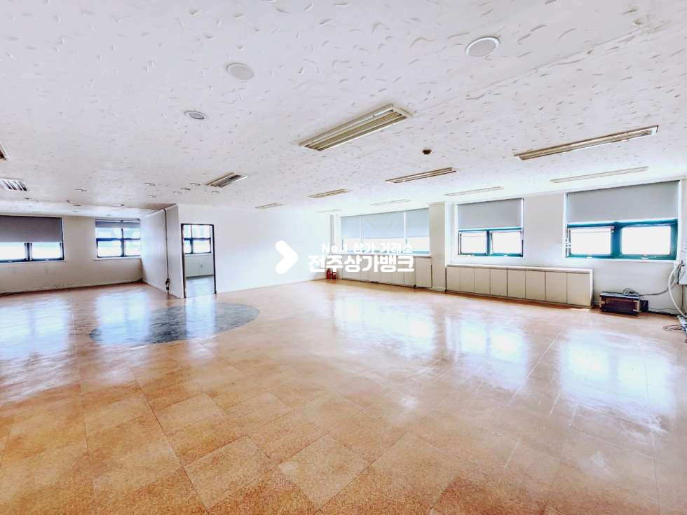 전북 전주완산구 중화산동2가 ★S중화산동 대로변 광고효과좋은90평대상가★ 월세 매물번호 13104 사진 1