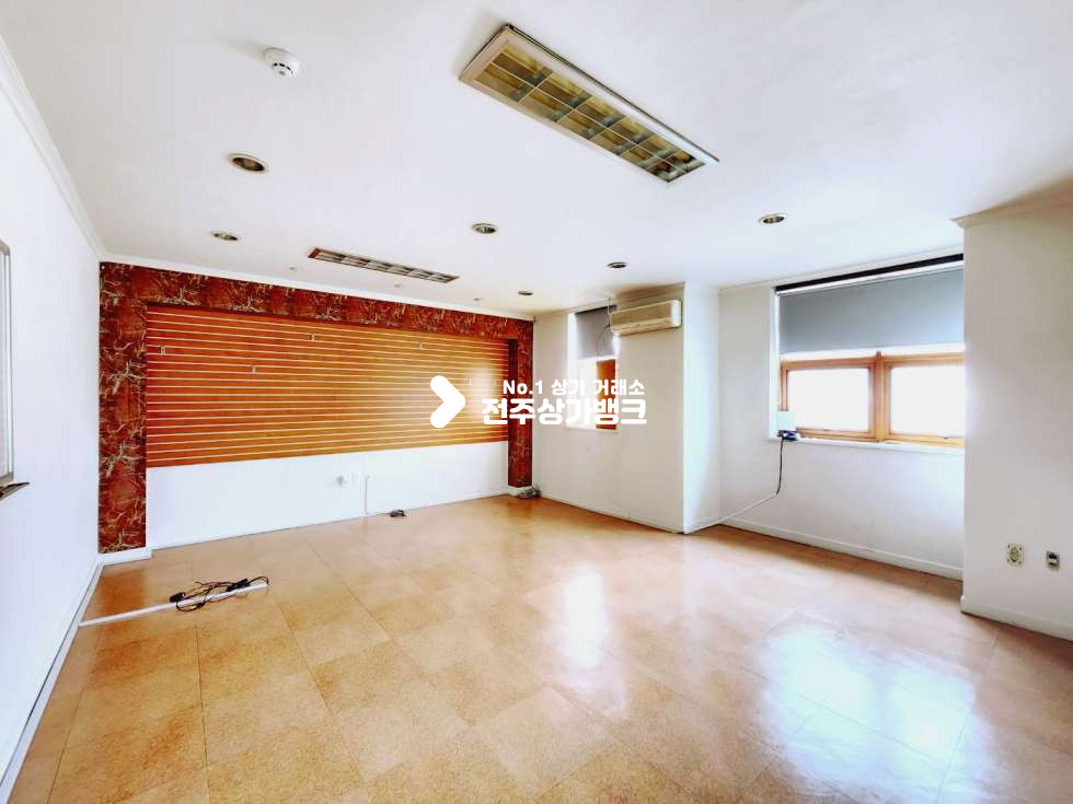 전북 전주완산구 중화산동2가 ★S중화산동 대로변 광고효과좋은90평대상가★ 월세 매물번호 13104 사진 6