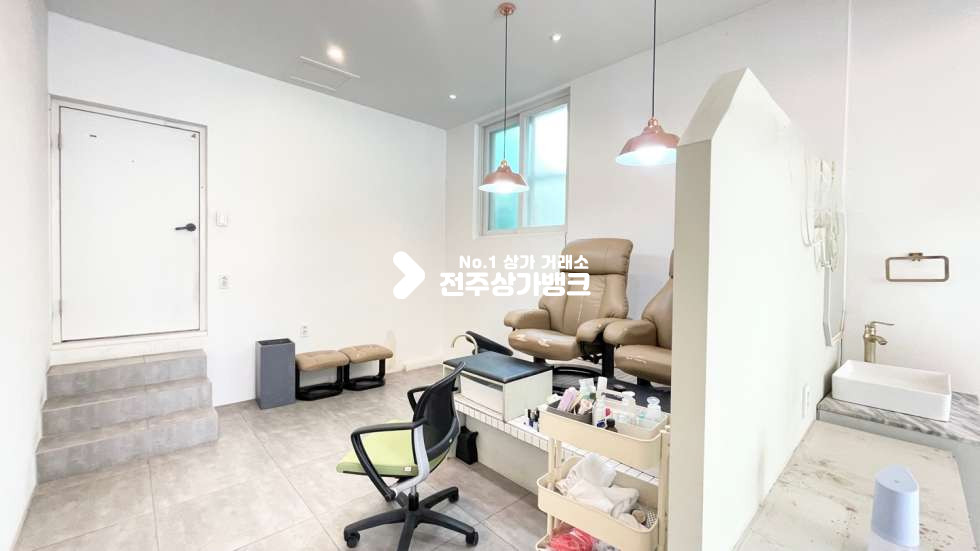 전북 전주완산구 중화산동2가 JH ★중화산동★위치좋은★권리금★저렴한★네일 미용 ★적극 추천~~~ 월세 매물번호 13094 사진 9