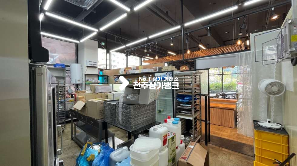 전북 전주덕진구 만성동 JH✔️만성동✔️시설완벽한✔️베이커리,디저트카페✔️모든집기류✔️양도양수✔️바로영업가능합니다~~ 월세 매물번호 13123 사진 17