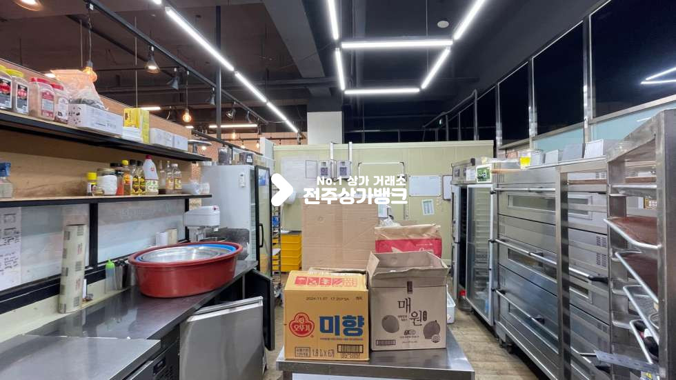 전북 전주덕진구 만성동 JH✔️만성동✔️시설완벽한✔️베이커리,디저트카페✔️모든집기류✔️양도양수✔️바로영업가능합니다~~ 월세 매물번호 13123 사진 19