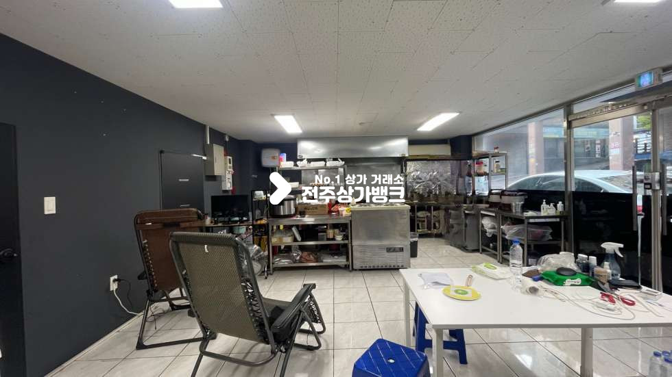 전북 전주완산구 효자동3가 JH ✧✧문학초 ✧✧13평빌라상가 ✧✧전기증설,가스설치 ✧✧시설완벽한 ✧✧배달전문 ✧✧권리금협의가능 ✧✧늦으면 후회하세요 월세 매물번호 13126 사진 4