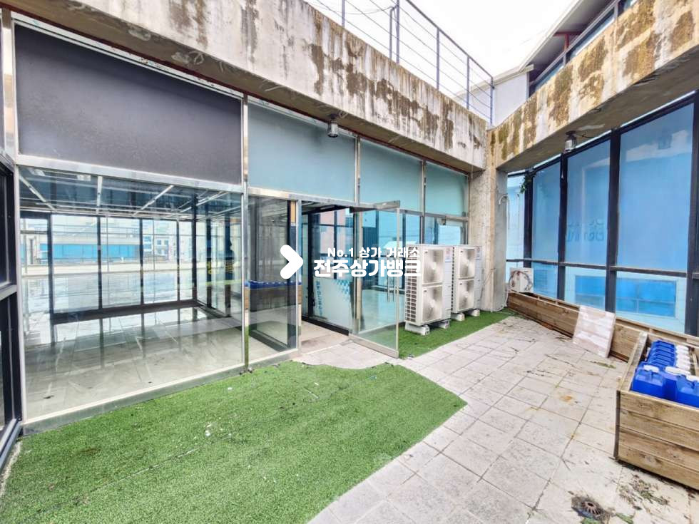 전북 전주완산구 효자동3가 JH★★신시가지★메인거리5층★55평대+테라스25평★무권리금★적극 추천드립니다^^ 월세 매물번호 13152 사진 15
