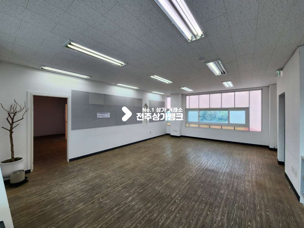 전북 전주완산구 효자동2가 JY 효자동2가 대로변 3층 상가 임대 칸막이 시설 ,주방시설 완비 즉시입주 가능 월세 매물번호 13161 사진 6