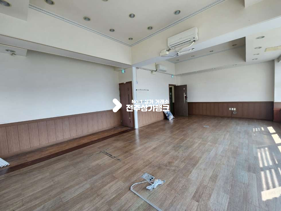 전북 전주완산구 효자동2가 JY 효자동2가 이동교 부근 대로변 저렴한 상가 즉시 입주 가능합니다. 월세 매물번호 13162 사진 4
