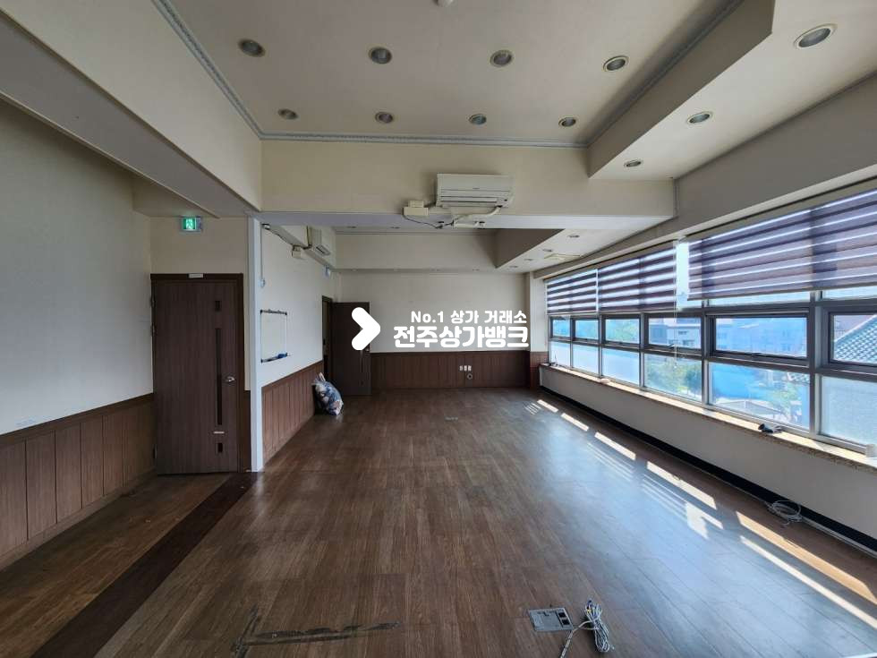 전북 전주완산구 효자동2가 JY 효자동2가 이동교 부근 대로변 저렴한 상가 즉시 입주 가능합니다. 월세 매물번호 13162 사진 5