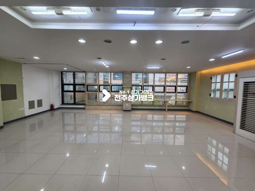 전북 전주완산구 효자동2가 JY 효자동2가 층단독 사용 인테리어 깔끔한 사무실,미용업종 추천 즉시입주 가능 월세 매물번호 13197 사진 2