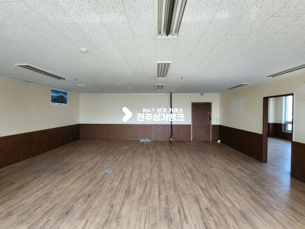 전북 전주완산구 효자동3가 JY 효자동3가 칸막이 잘나눠져 있고 저렴한 가격의 39평 넒은 사무실 임대 즉시입주가능합니다. 월세 매물번호 13201 사진 6