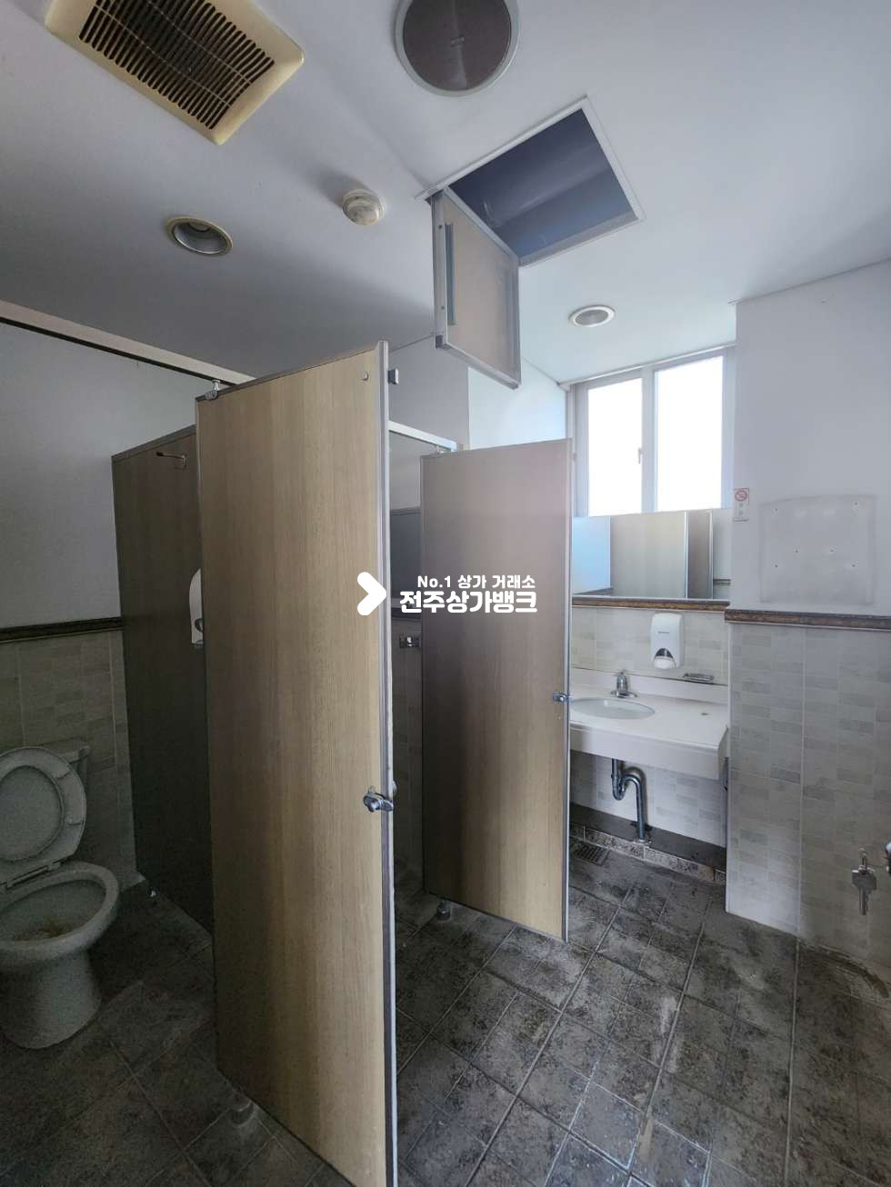 전북 전주완산구 효자동3가 JY 효자동3가 대형 상가임대 칸막이 시공되어있으며 총 5룸 즉시입주 가능합니다. 월세 매물번호 13202 사진 19
