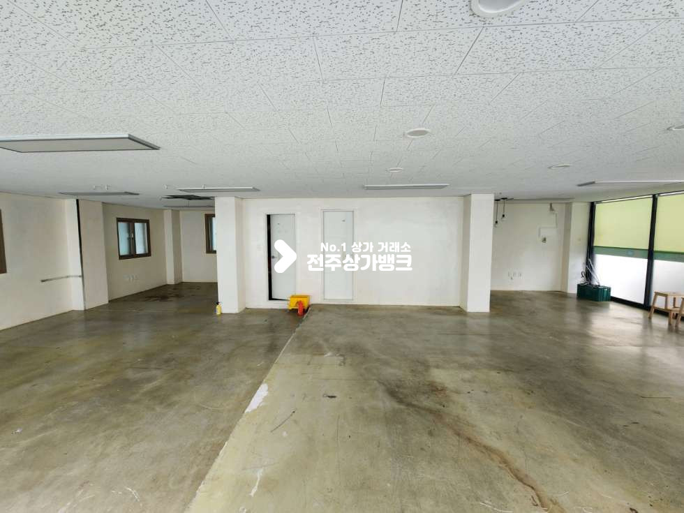 전북 전주덕진구 인후동1가 JY 인후동 저렴한 가격대의 1층 상가 임대 내부 화장실 2곳 있음 즉시입주 가능합니다. 월세 매물번호 13216 사진 2