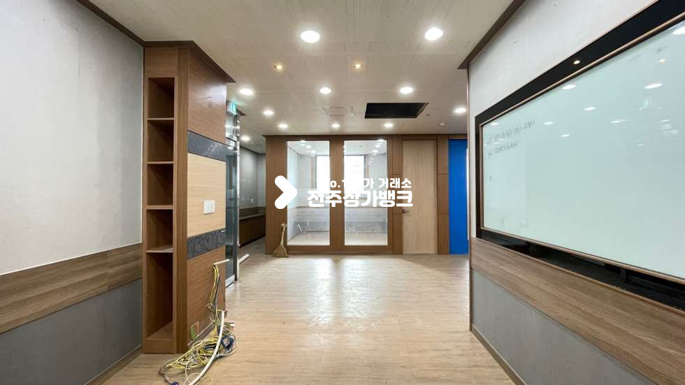 전북 전주완산구 삼천동1가 JH ★ 삼천동1가★3층★36평대★학원,교육장★적극추천⭐️~~ 월세 매물번호 13230 사진 7