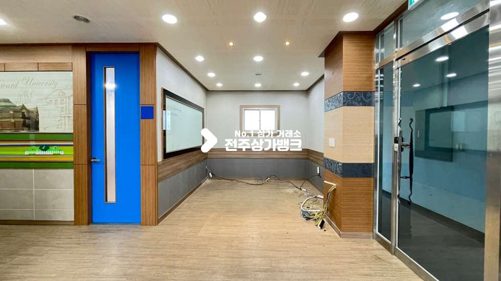 전북 전주완산구 삼천동1가 JH ★ 삼천동1가★3층★36평대★학원,교육장★적극추천⭐️~~ 월세 매물번호 13230 사진 11