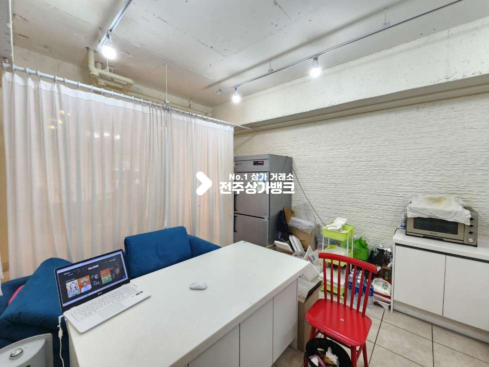 전북 전주완산구 효자동3가 JY 깔끔한 효자동 공방상가 양도양수 권리금 협의 가능합니다. 월세 매물번호 13239 사진 10