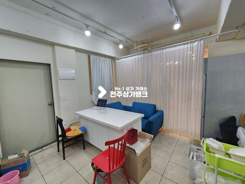 전북 전주완산구 효자동3가 JY 깔끔한 효자동 공방상가 양도양수 권리금 협의 가능합니다. 월세 매물번호 13239 사진 12