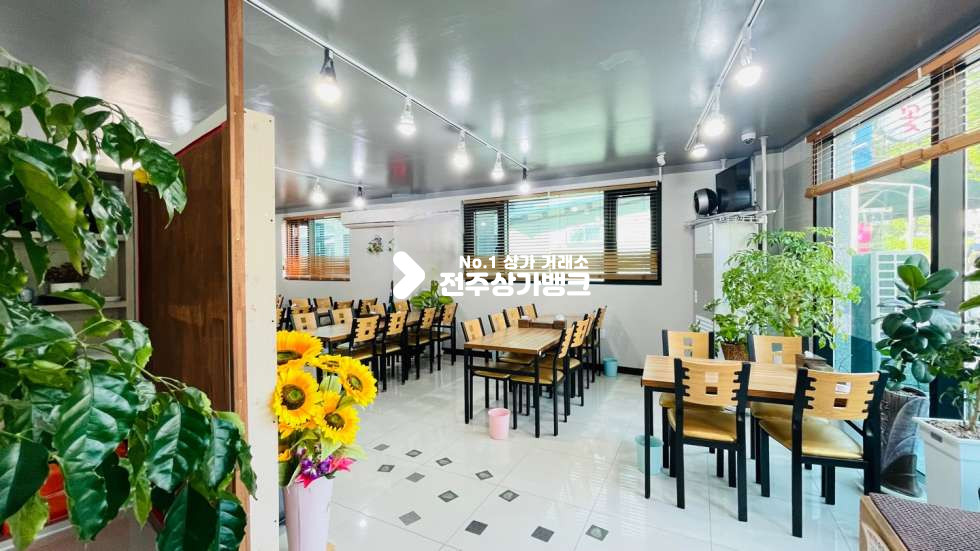 전북 전주완산구 평화동2가 JH ★★ 평화동 ★★대로변 ★★24평대 ★★카페,미용실,재료상 ★★적극 추천드려요~~!! 월세 매물번호 13267 사진 2