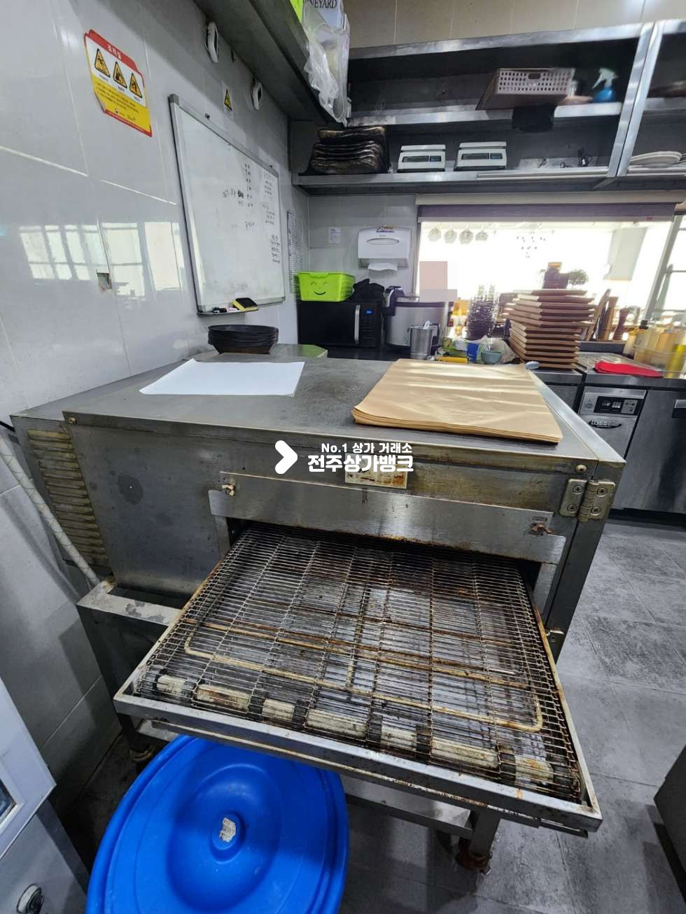 전북 전주완산구 평화동2가 JY 뷰가 매우 좋은 평화동2가 양식당 권리금 상가 전용 약 65평 인테리어 최상 권리금 협의가능합니다. 월세 매물번호 13142 사진 19