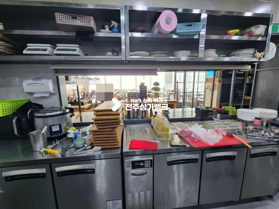 전북 전주완산구 평화동2가 JY 뷰가 매우 좋은 평화동2가 양식당 권리금 상가 전용 약 65평 인테리어 최상 권리금 협의가능합니다. 월세 매물번호 13142 사진 20