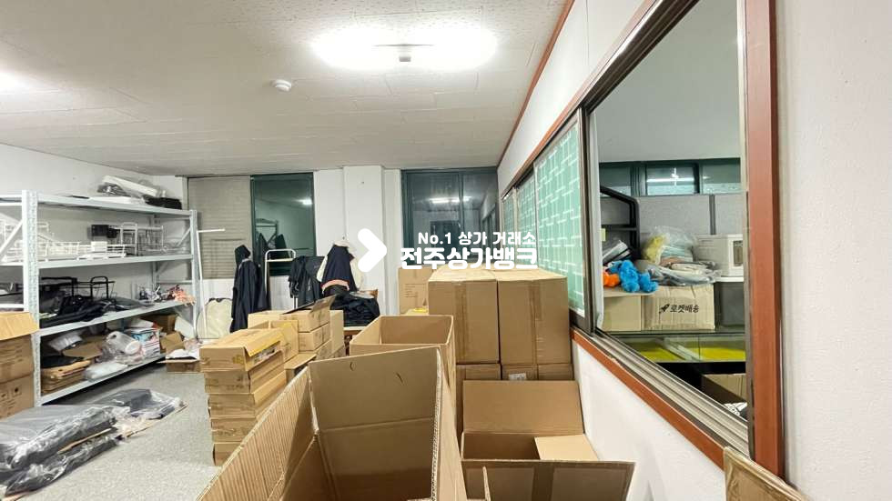 전북 전주덕진구 인후동1가 JH★★아중리★★체련공원앞★★저렴한30평대★★사무실상가★★에어컨,냉장고,씽크대있어요★★20평.10평씩 분할가능~ 월세 매물번호 13277 사진 16